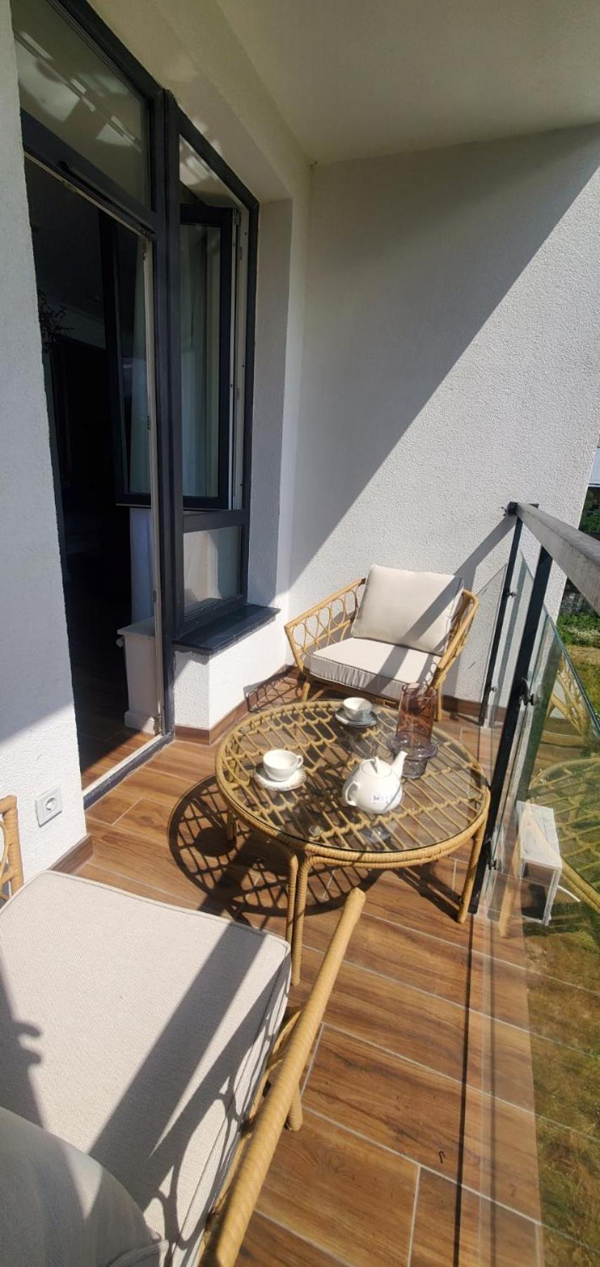 Apart-Terrace On Baker Street Lviv Exterior photo