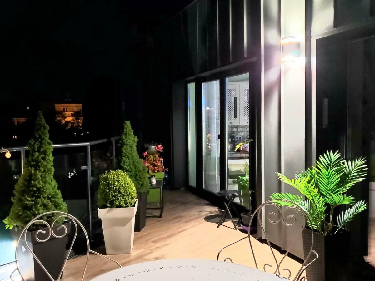 Apart-Terrace On Baker Street Lviv Exterior photo