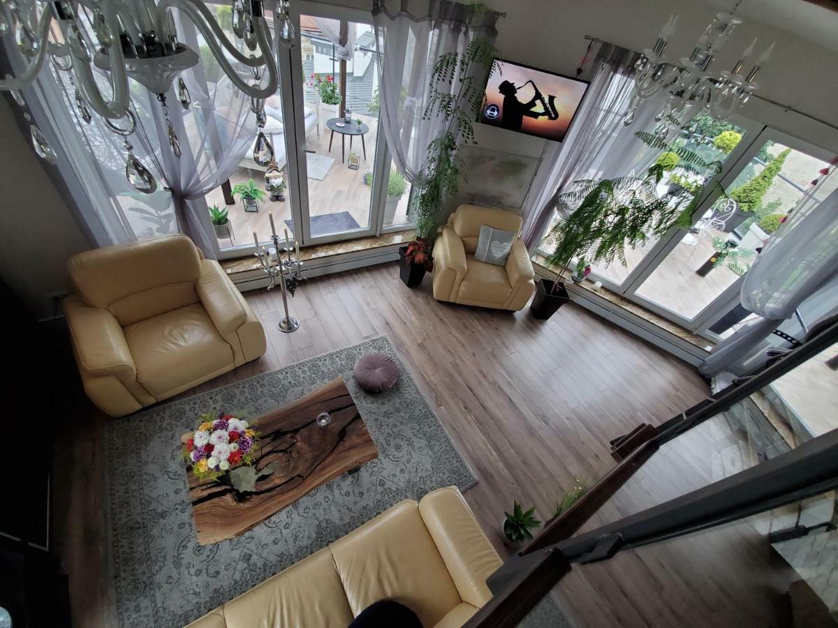 Apart-Terrace On Baker Street Lviv Exterior photo